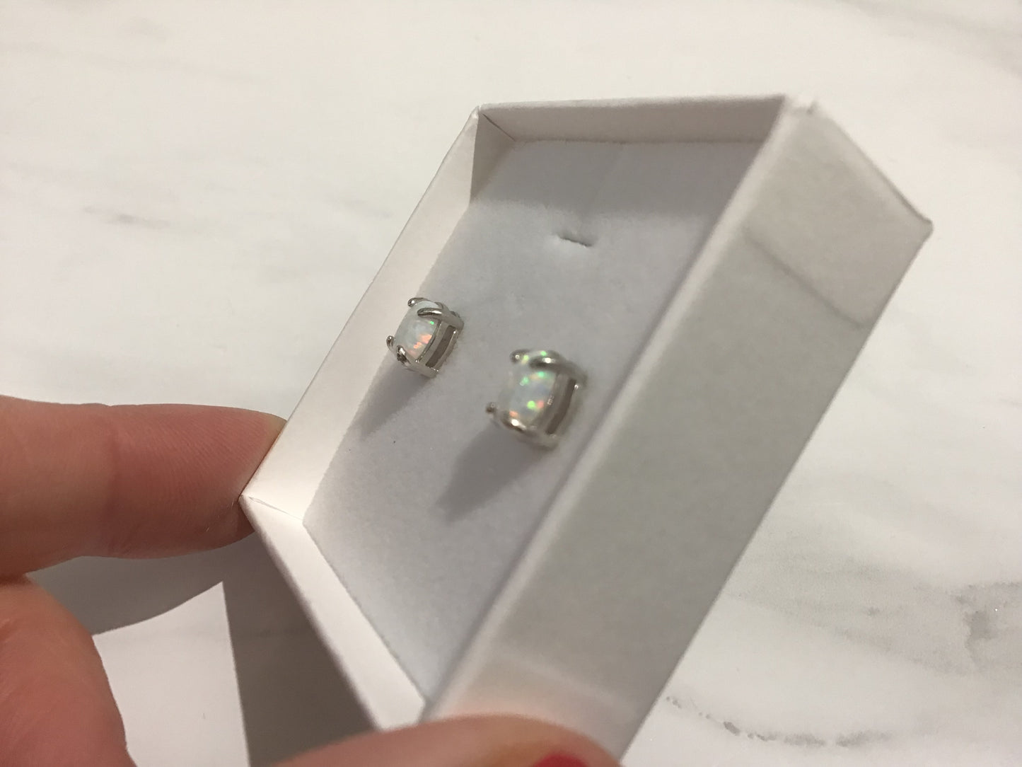 925 Sterling Silver Formed Opal Clear Stud Earrings, 5mm