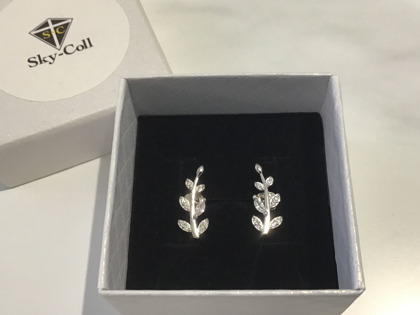 925 Sterling Silver Clear Sparkly Cubic Zirconia Leaf Stud Earrings